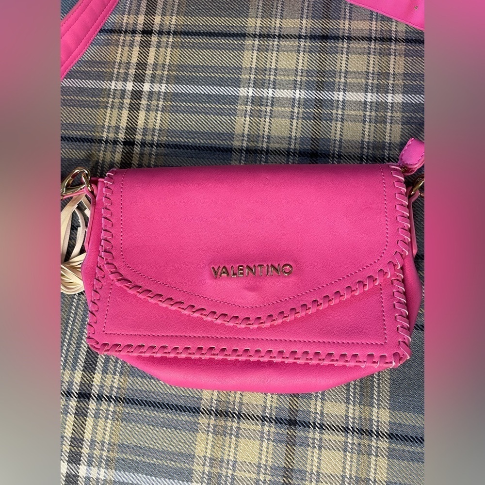 Mario Valentino Hot Pink Purse with cream tassel perfect for Barbie trend - Picture 9 of 12